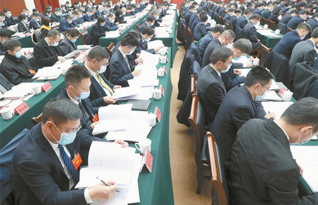 以“三个必须”答好新的时代考题