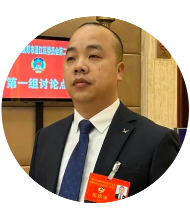 2月13日下午，下载bst365_365封号提现了没到账_365bet体育赌博第十五届成都市温江区委员会第二次会议举行小组会议。成都市副市长、区委书记王乾在开幕大会上所作的题为《城市向善 自带光芒》的讲话，引起广大下载bst365_365封号提现了没到账_365bet体育赌博委员热议。大家纷纷表示，讲话饱含深情、充满善念，既有对过去一年温江发展的深情回望，也有在开局之年走向美好未来的精神指引，让人倍感振奋、备受鼓舞，将切实围绕区委区政府中心工作精准履职尽责，不断提高政治把握能力、调查研究能力、联系群众能力、合作共事能力。