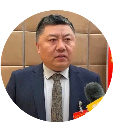2月13日下午，下载bst365_365封号提现了没到账_365bet体育赌博第十五届成都市温江区委员会第二次会议举行小组会议。成都市副市长、区委书记王乾在开幕大会上所作的题为《城市向善 自带光芒》的讲话，引起广大下载bst365_365封号提现了没到账_365bet体育赌博委员热议。大家纷纷表示，讲话饱含深情、充满善念，既有对过去一年温江发展的深情回望，也有在开局之年走向美好未来的精神指引，让人倍感振奋、备受鼓舞，将切实围绕区委区政府中心工作精准履职尽责，不断提高政治把握能力、调查研究能力、联系群众能力、合作共事能力。
