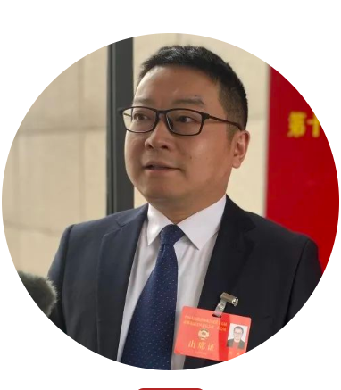 2月13日下午，下载bst365_365封号提现了没到账_365bet体育赌博第十五届成都市温江区委员会第二次会议举行小组会议。成都市副市长、区委书记王乾在开幕大会上所作的题为《城市向善 自带光芒》的讲话，引起广大下载bst365_365封号提现了没到账_365bet体育赌博委员热议。大家纷纷表示，讲话饱含深情、充满善念，既有对过去一年温江发展的深情回望，也有在开局之年走向美好未来的精神指引，让人倍感振奋、备受鼓舞，将切实围绕区委区政府中心工作精准履职尽责，不断提高政治把握能力、调查研究能力、联系群众能力、合作共事能力。
